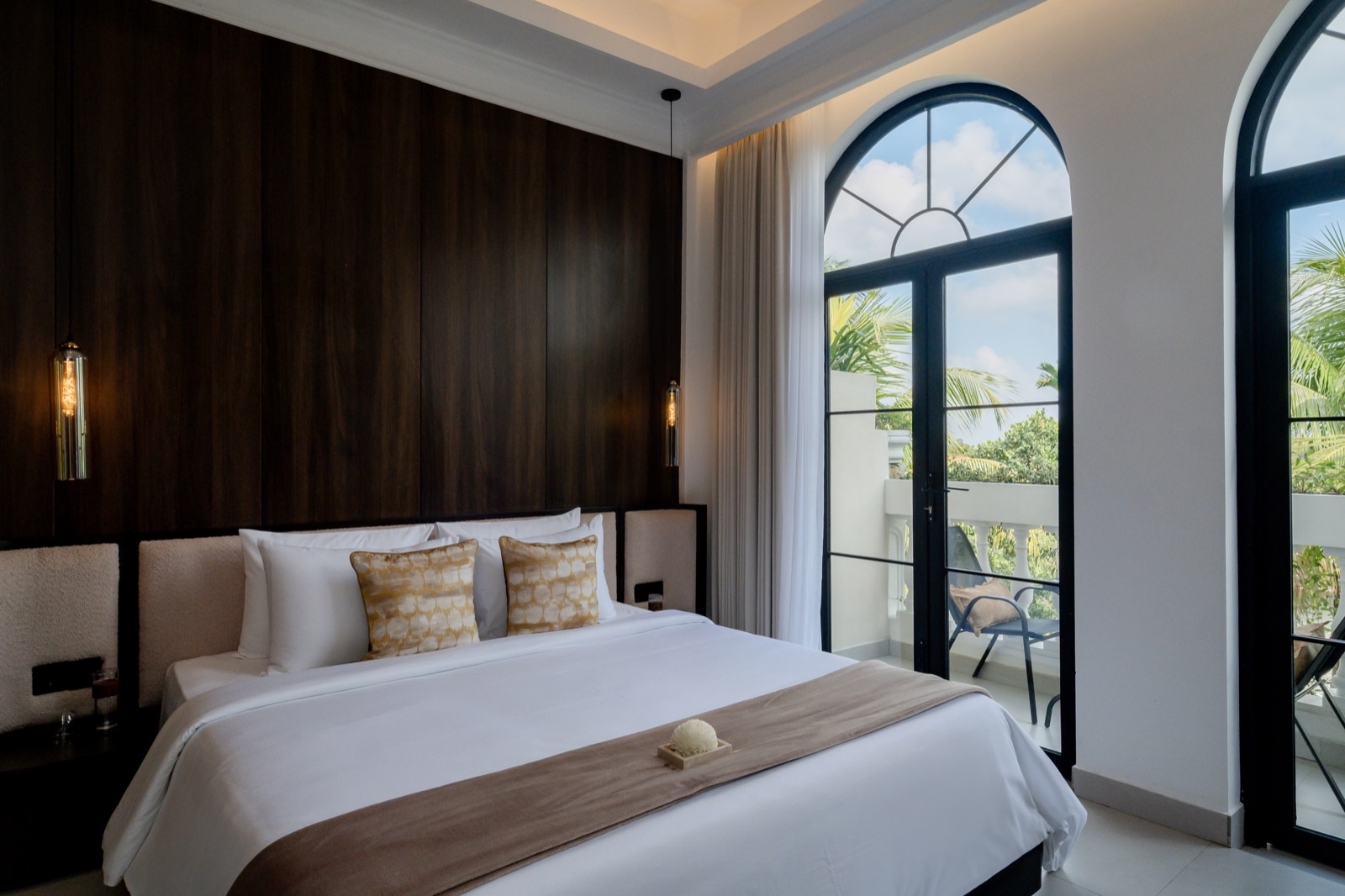 Garden View Room 2